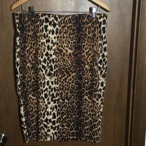 Forever 21 1X Leopard Print Pencil Skirt